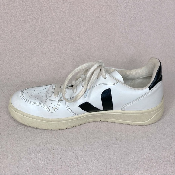 Veja Single Right Shoe Sneaker-White/Black-Women’s 8-Amputee/Injury-One Shoe-EUC - Picture 4 of 7